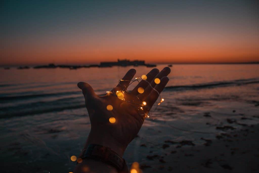 dream about money holding a handful of coins